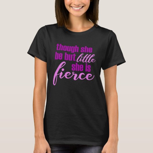 Ze wordt klein, ze is fel t-shirt (Voorkant)