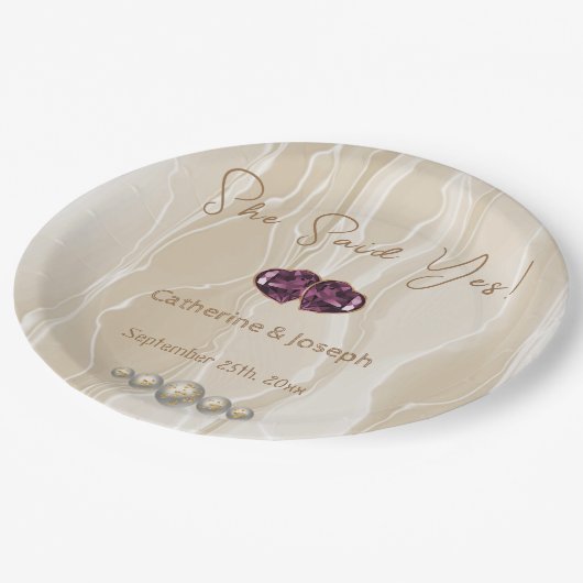 Ze zei ja, crème zijde & parels & harten papieren bordje (Gekanteld)