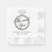 Ze zei ja diamanten ring bruiloft monogram servetten (Voorkant)