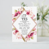 Ze zei ja Floral Engagement Party uitnodiging (Staand voorkant)