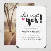 Ze zei ja Foto Engagement Party uitnodigen Kaart (Voorkant / Achterkant)