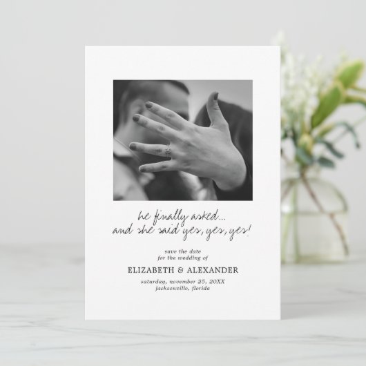 Ze zei ja moderne aankondiging huwelijk (Staand voorkant)