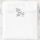 Ze zei ja! | Schrijfbriefing van bezoekende partij Vierkante Sticker (Tas)