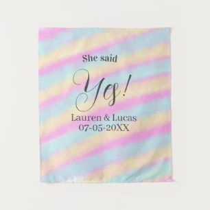 Ze zei ja verlovingsfeest roze blauw geel ste wandkleed