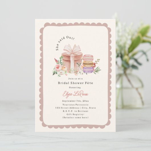 Ze zei oui Franse Macaron Bruidsfeest Schelp Kaart (Staand voorkant)