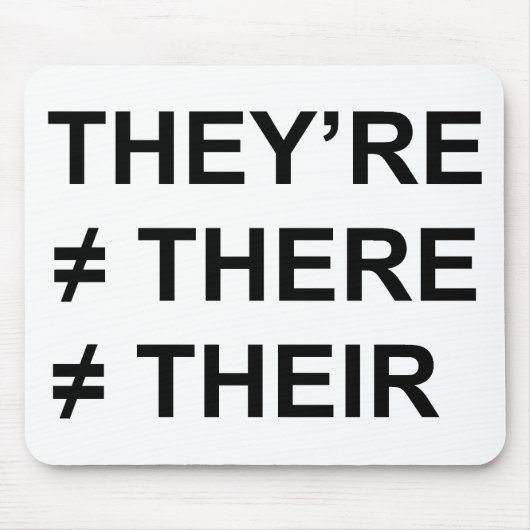 Ze zijn er niet. muismat (Voorkant)