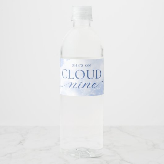 Ze zit op Cloud Nine Blue Vrijgezellenfeest Waterfles Etiket (Voorkant)