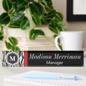 Zebra afdrukken met een rode balk | DIY Monogram e Naambordje