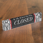 Zebra Dierlijke Gestreepte Print met Rode Bar | DI Naambordje (Zijkant)