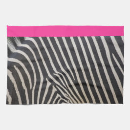 zebra handdoek voor de roze keuken