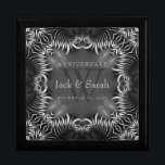 Zebra Jubileum met touw Cadeaudoosje<br><div class="desc">Unieke en stijlvolle kant geïnspireerd design in zwart wit en zilver grijs - Uitstekende en elegante aangepaste bruiloft, Jubileum of verloving cadeau. Personaliseer je met namen, verjaardagsdatum en monogram of nummers - gemaakt in een prachtige, houten cadeaudoos om rimpetten en juwelen te bewaren voor je speciale keepsakes. Maakt een geweldig...</div>