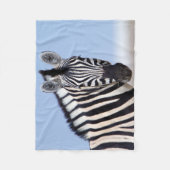 Zebra kijkt naar je met blauwe hemelfoto fleece deken (Voorkant)