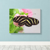 Zebra langwerpvlinder canvas afdruk (Insitu (Houten vloer))