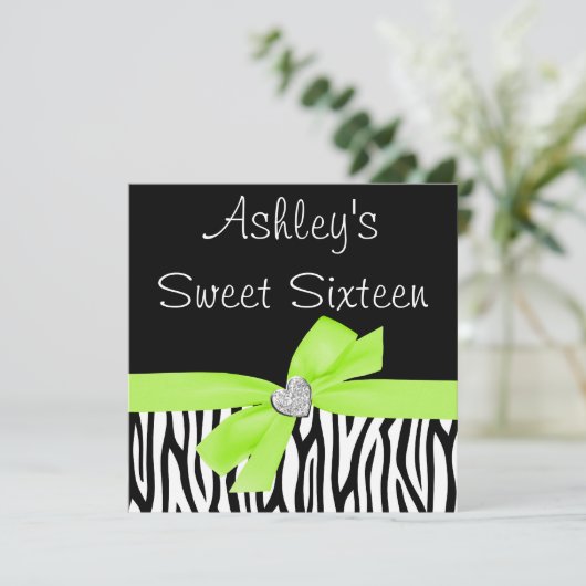 Zebra Lime Green Bow Diamond Sweet 16 Uitnodiginge Kaart (Staand voorkant)