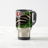 Zebra longwing vlinder op een Hibiscus Red Heart Reisbeker (Voorkant rechts)