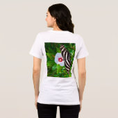 Zebra longwing vlinder op een Hibiscus rood T-shir Tri-Blend Shirt (Achterkant volledig)