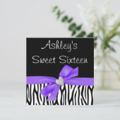 Zebra Paarse Bow Diamond Sweet 16 Uitnodigingen (Staand voorkant)