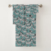 Zebra Pattern Bad Handdoek (Insitu)