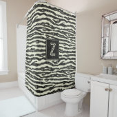 Zebra Print Black Striped Monogram Animal Patroon Douchegordijn (In situ)