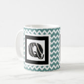 Zebra Print Letter "Q" op Blauwgroen/witte Chevron Koffiemok (Voorkant links)