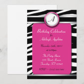 Zebra Print Monogram Fuchsia Birthday Invitaties Kaart (Voorkant / Achterkant)