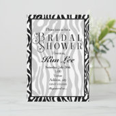 Zebra Print Vrijgezellenfeest Typografie Uitnodigi Kaart (Staand voorkant)