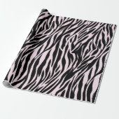 Zebra strepen op pastel roze cadeaupapier (Uitgerold)