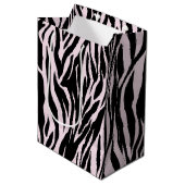 Zebra strepen op pastel roze medium cadeauzakje (Voorkant Gekanteld)