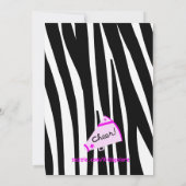 Zebra Striped Hot Pink Cheerleader Birthday Invite Kaart (Achterkant)