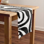 Zebra Stripes Black and White Wild Animal Print Korte Tafelloper (Voorbeeld)