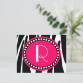 Zebra Stripes en Hot Pink Monogramed Post Cards Uitnodiging Briefkaart (Staand voorkant)