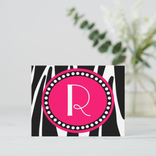Zebra Stripes en Hot Pink Monogramed Post Cards Uitnodiging Briefkaart (Staand voorkant)
