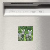 Zebra Zen: De Schoonheid van Wilde Dieren in Beweg Magneet (Insitu (Vaatwasser))