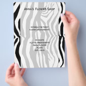 Zebraprint, zebra strepen, zwart en wit, roze flyer (Hand)