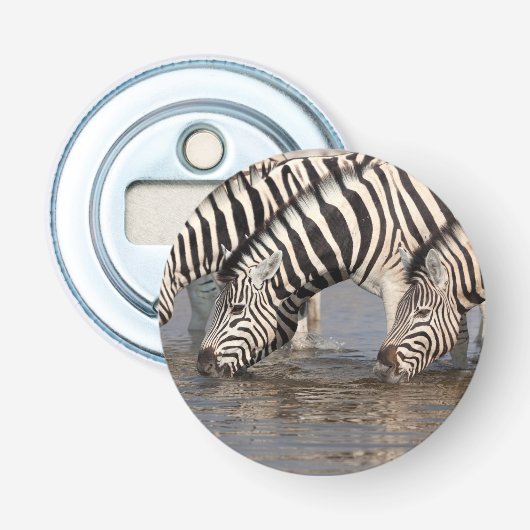 Zebras drink button flesopener (Voorkant)