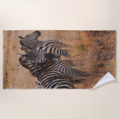 Zebras in de gras strandlaken (Voorkant)