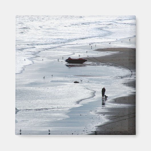 Zee dat bij schemering aan land komt magneet (Voorkant)