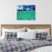 Zee en eiland, Indonesië Canvas Afdruk (Insitu (Slaapkamer))