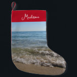 Zee- en Zand Beach Waves Persoonlijke naam Kleine Kerstsok<br><div class="desc">Een prachtige foto van het zee en zand met neerstortende strandgolven. Een ideaal ontwerp voor iedereen die van schilderachtig landschapsfotografie houdt. Ideaal verjaardagscadeau,  thuisdecor of cadeau voor elke andere speciale gelegenheid.</div>