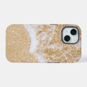 Zee golven op zandstrand, iPhone 15 case (Achterkant horizontaal)