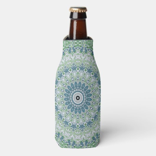 Zee Groen en Blauw Kust Mandala Patroon Flesjeskoeler (Fles Voorkant)