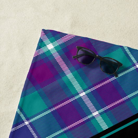 Zee Groen, Paars en blauw Tartan Strandlaken (In situ)