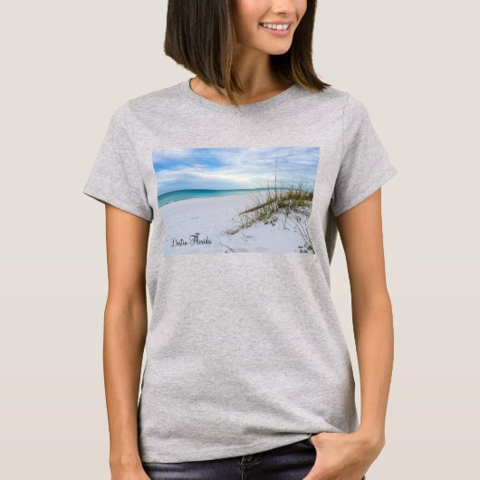 Zee Haver En Wit Zand Strand Ochtend Vrouw Thirt T-shirt (Voorkant)
