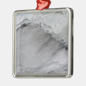 Zee-ijs en wolkenstraten in het Zee Bering Metalen Ornament (Links)