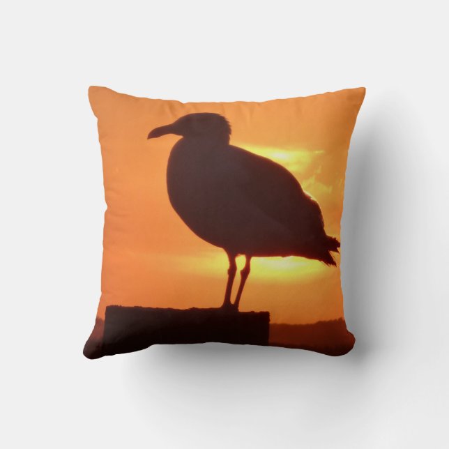 Zee meeuw bij zonsondergang kussen (Achterkant)