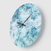 Zee oceaanwater verspreidt landschap grote klok (Hoek)