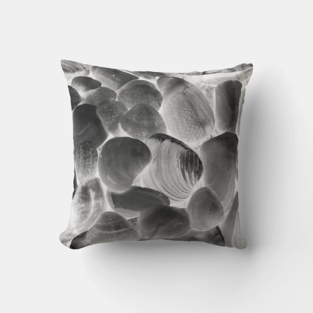 Zee oester schelp in grijze tonnen kussen (Voorkant)