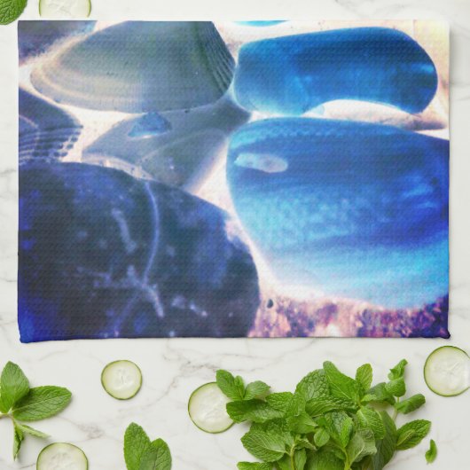 Zee oester shell, kleuren veranderd blauw in grijs theedoek (Gevouwen)