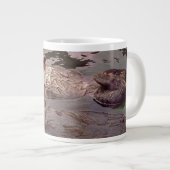 Zee Otters Holding Hands Grote Koffiekop (Voorkant rechts)