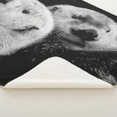 Zee otters: zwart wit paar. sherpa deken (3/4)